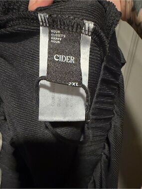 Cider Black Women’s Shorts